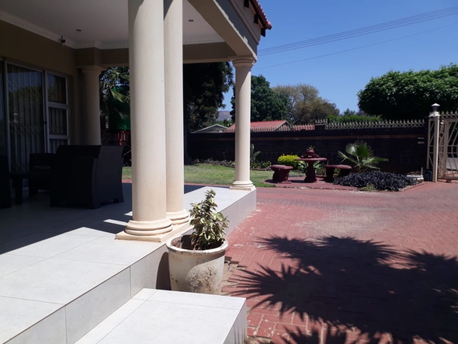 3 Bedroom Property for Sale in Rustenburg North North West